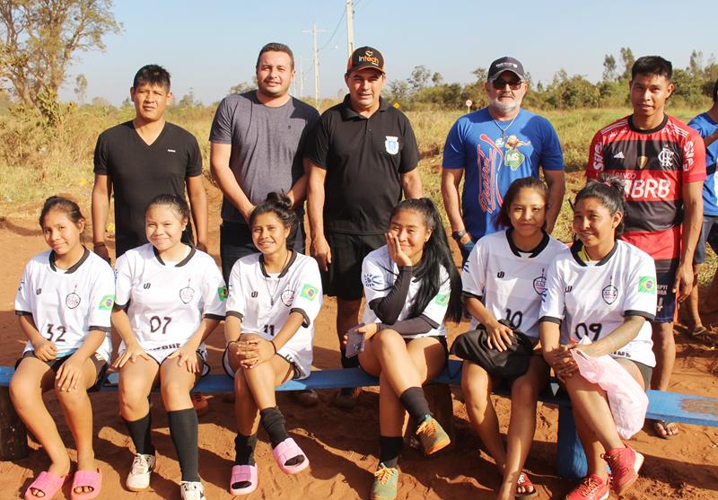 Abertura da 1ª Copa Terrão de Futebol masculino e feminino em Amambai