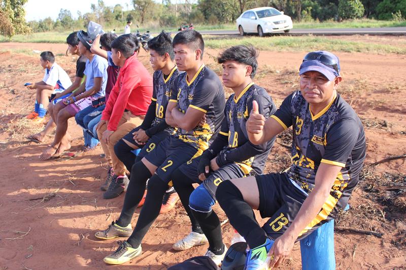 Abertura da 1ª Copa Terrão de Futebol masculino e feminino em Amambai