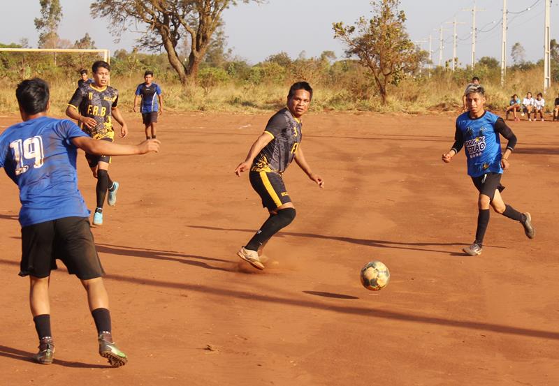 Com grande sucesso Seind abriu 1ª Copa Terrão de Futebol em Amambai