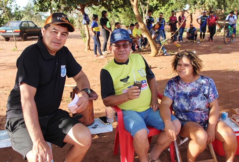 Com grande sucesso Seind abriu 1ª Copa Terrão de Futebol em Amambai