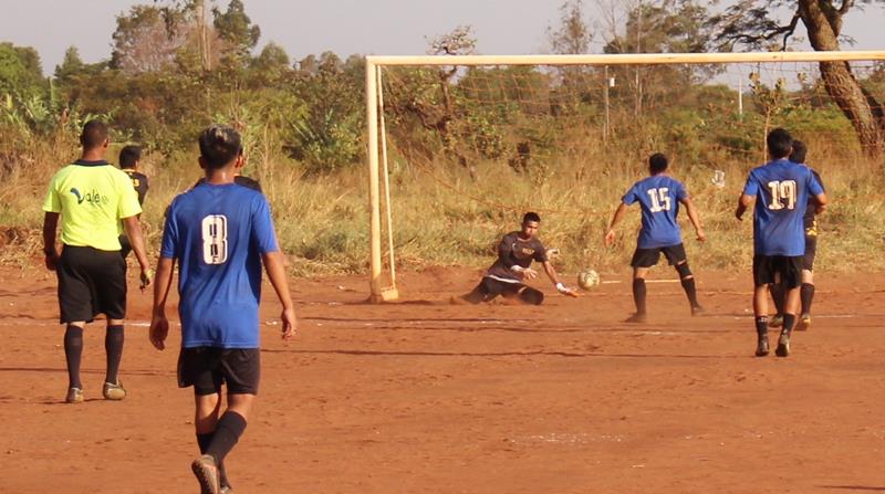 Com grande sucesso Seind abriu 1ª Copa Terrão de Futebol em Amambai