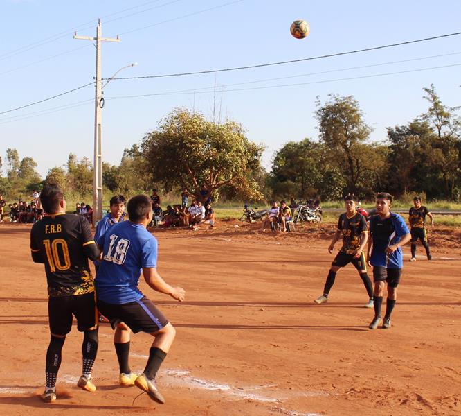 Com grande sucesso Seind abriu 1ª Copa Terrão de Futebol em Amambai