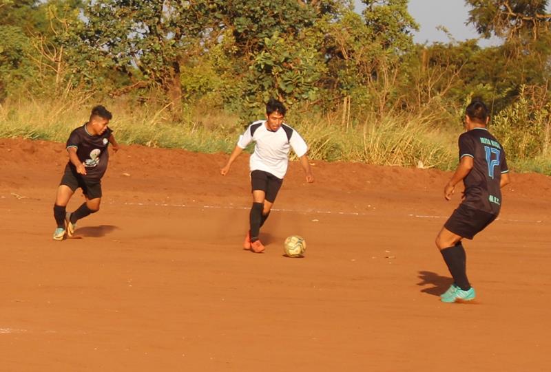 Com grande sucesso Seind abriu 1ª Copa Terrão de Futebol em Amambai