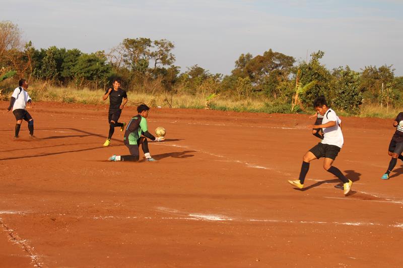 Com grande sucesso Seind abriu 1ª Copa Terrão de Futebol em Amambai