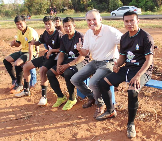 Com grande sucesso Seind abriu 1ª Copa Terrão de Futebol em Amambai