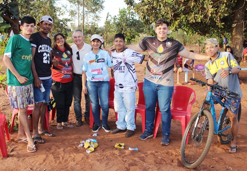 Abertura da 1ª Copa Terrão de Futebol masculino e feminino em Amambai