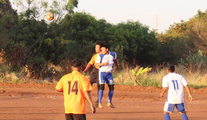 Abertura da 1ª Copa Terrão de Futebol masculino e feminino em Amambai