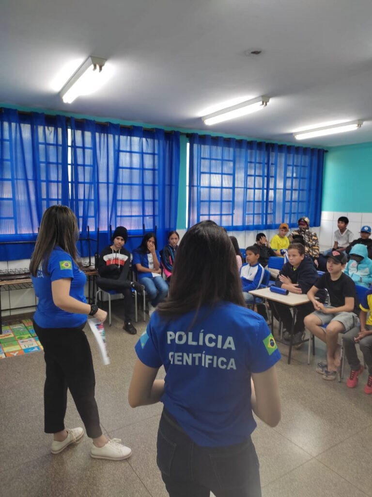 Palestra da Polícia Científica na E. M. Flávio Augusto Coelho: "Transformando Vidas: O Poder da Empatia Contra o Racismo e o Preconceito"