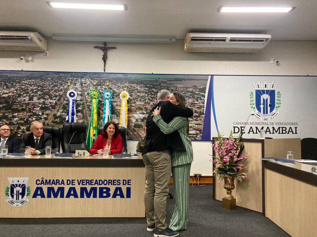 Câmara de Amambai entrega Títulos de Cidadão Amambaiense