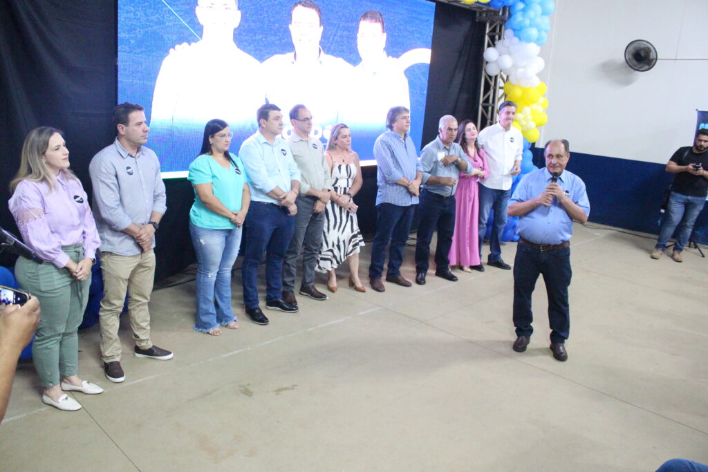 Gordo da Tigre e Pipoca fazem lançamento de pré-candidaturas a prefeito e vice em Caarapó