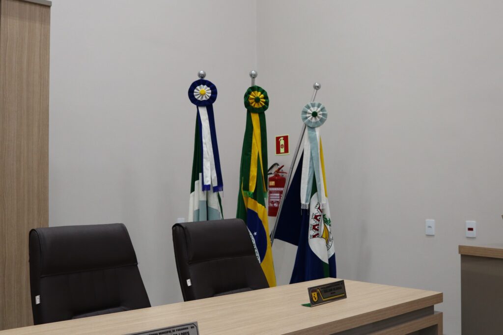 Vereadores de Paranhos inauguraram uma das maiores Câmaras Municipais do interior de Mato Grosso do Sul nesta sexta-feira (5)