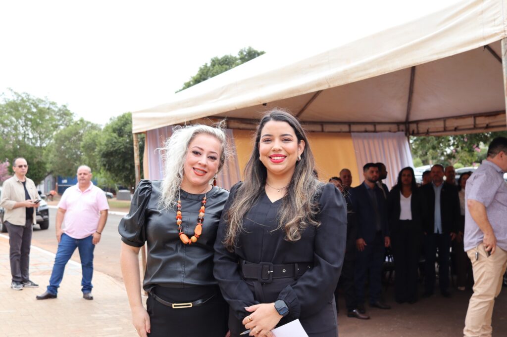 Vereadores de Paranhos inauguraram uma das maiores Câmaras Municipais do interior de Mato Grosso do Sul