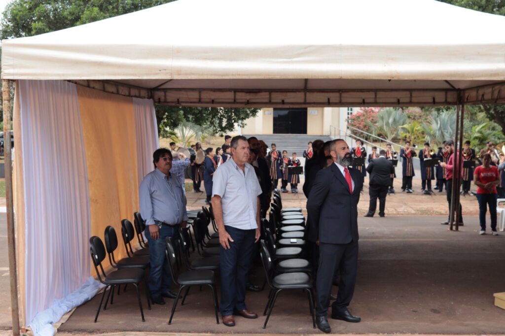 Vereadores de Paranhos inauguraram uma das maiores Câmaras Municipais do interior de Mato Grosso do Sul