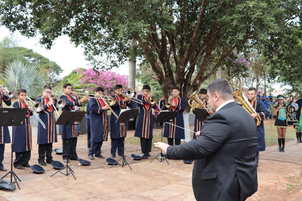 Vereadores de Paranhos inauguraram uma das maiores Câmaras Municipais do interior de Mato Grosso do Sul