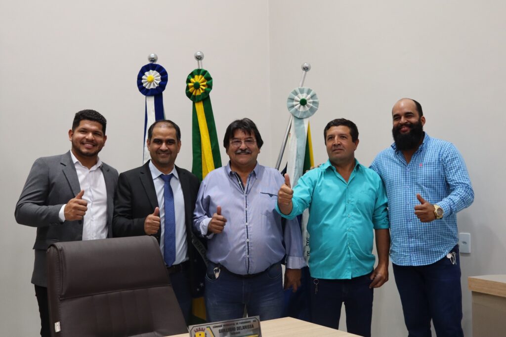 Vereadores de Paranhos inauguraram uma das maiores Câmaras Municipais do interior de Mato Grosso do Sul