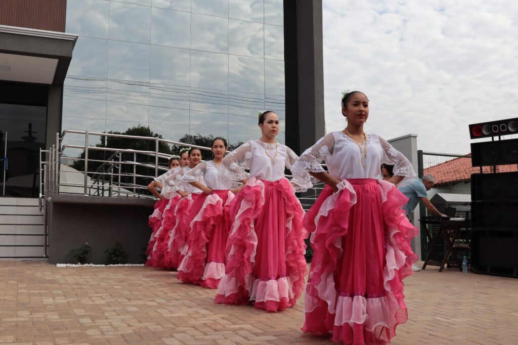 Vereadores de Paranhos inauguraram uma das maiores Câmaras Municipais do interior de Mato Grosso do Sul nesta sexta-feira (5)