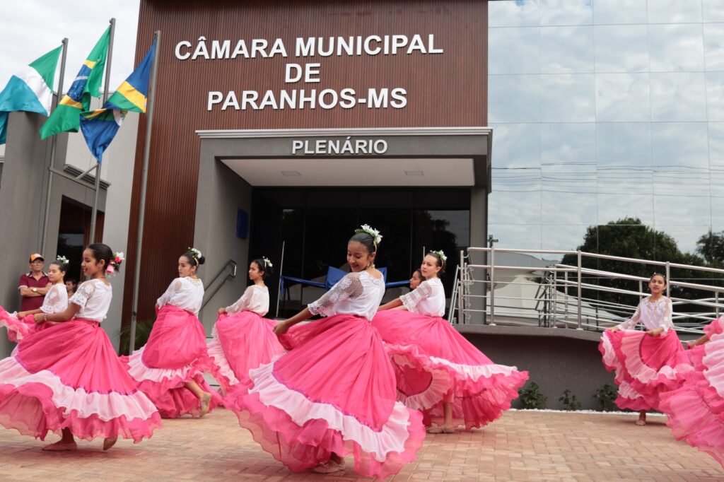 Vereadores de Paranhos inauguraram uma das maiores Câmaras Municipais do interior de Mato Grosso do Sul