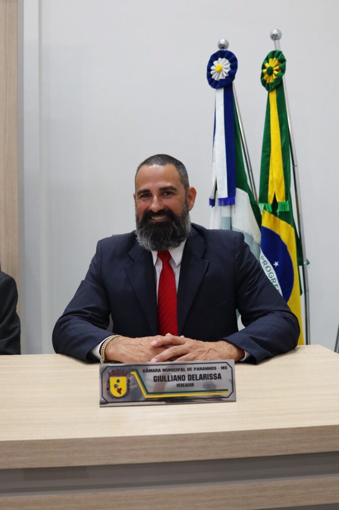 Vereadores de Paranhos inauguraram uma das maiores Câmaras Municipais do interior de Mato Grosso do Sul nesta sexta-feira (5)