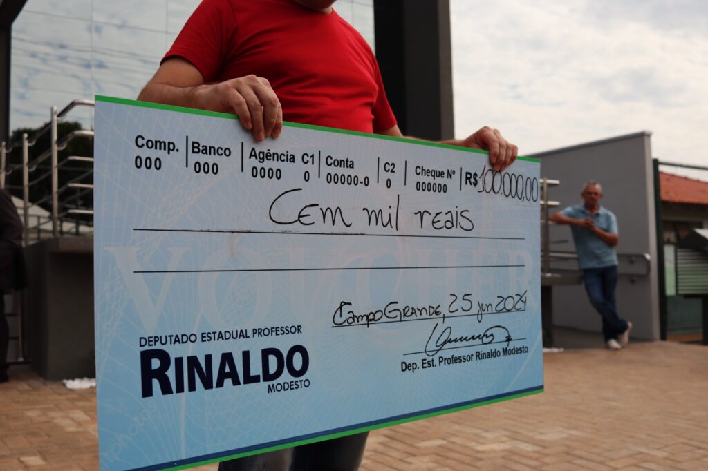 Vereadores de Paranhos inauguraram uma das maiores Câmaras Municipais do interior de Mato Grosso do Sul