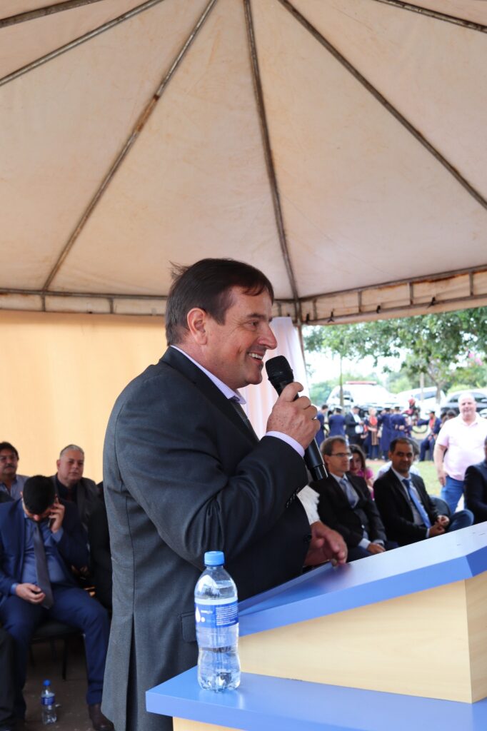 Vereadores de Paranhos inauguraram uma das maiores Câmaras Municipais do interior de Mato Grosso do Sul nesta sexta-feira (5)