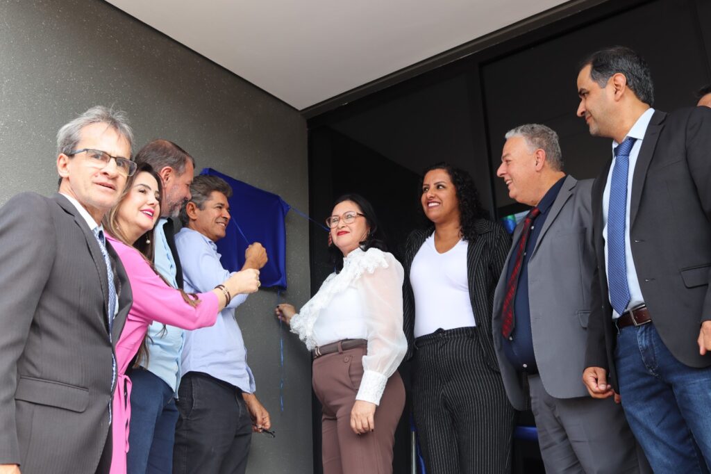 Vereadores de Paranhos inauguraram uma das maiores Câmaras Municipais do interior de Mato Grosso do Sul