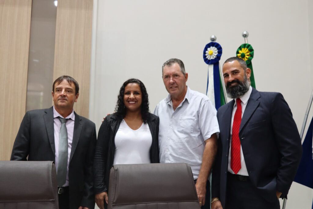 Vereadores de Paranhos inauguraram uma das maiores Câmaras Municipais do interior de Mato Grosso do Sul