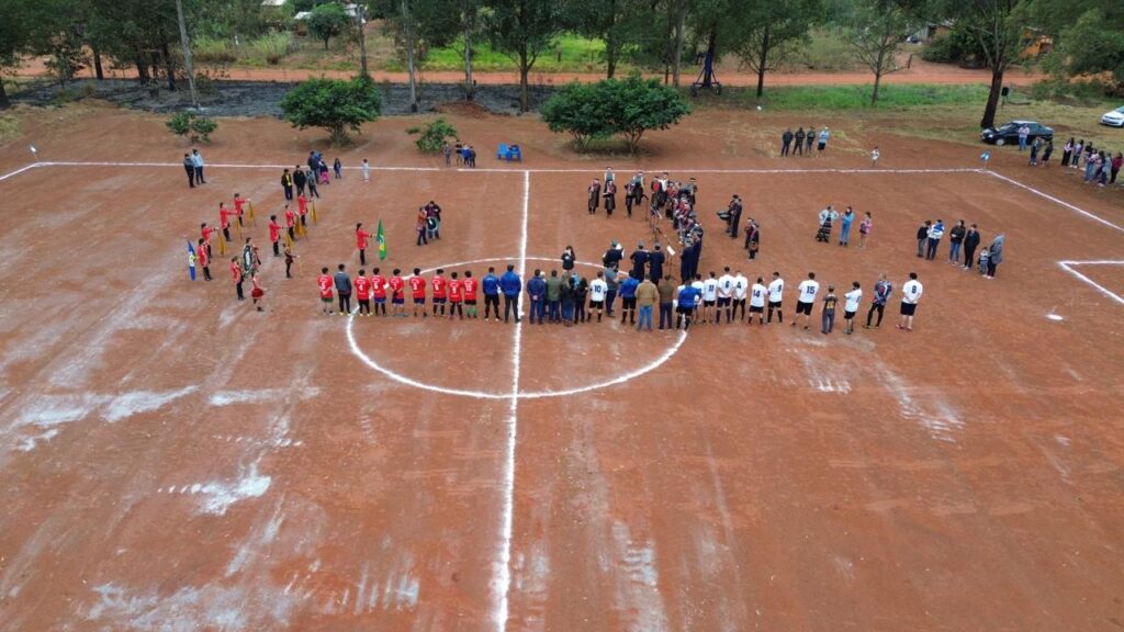 Prefeitura de Paranhos promoveu a abertura do Campeonato Rural de Futebol Suíço "Oscar Peixer"