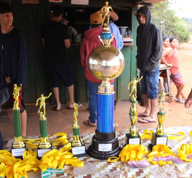 1º Campeonato Rural Sonho Meu de Suíço define campeões no Querência em Amambai