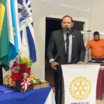 Festiva de solenidade no Rotary Club de Amambai marca transição de presidente e posse de novos associados