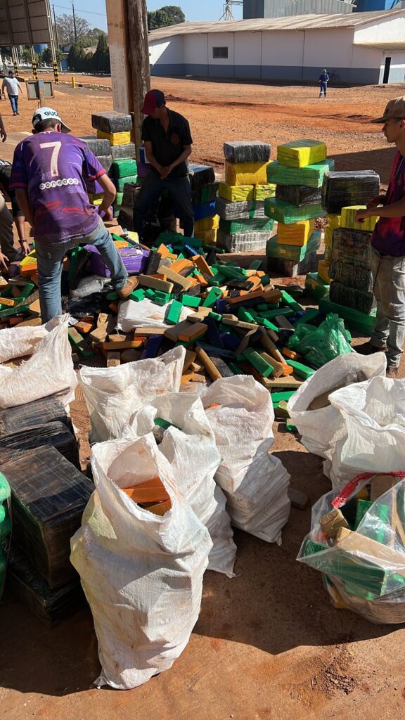 Polícia Civil incinera mais de 14 toneladas de drogas em Amambai