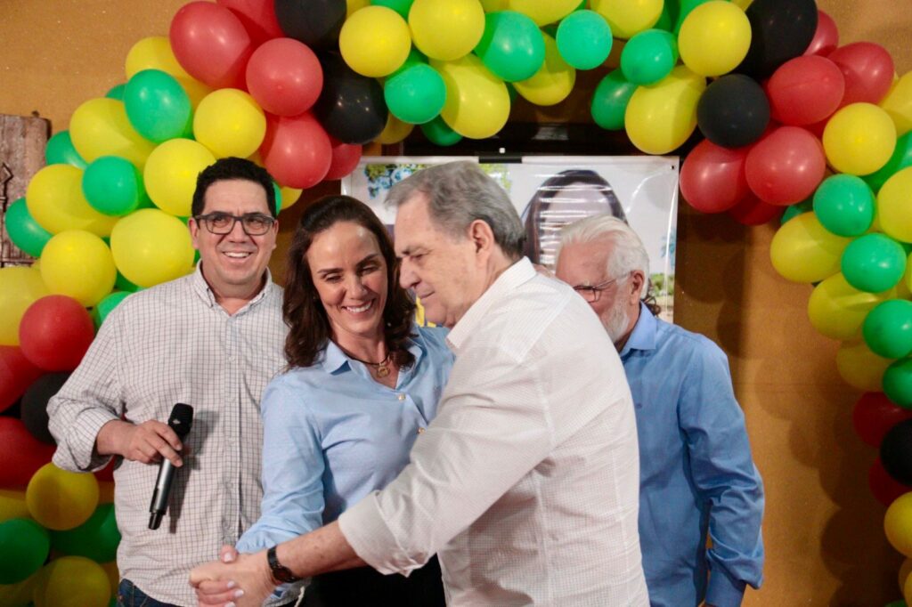 Com sucesso de público, convenção do MDB homologa Najla Mariano como pré-candidata a prefeita de Coronel Sapucaia