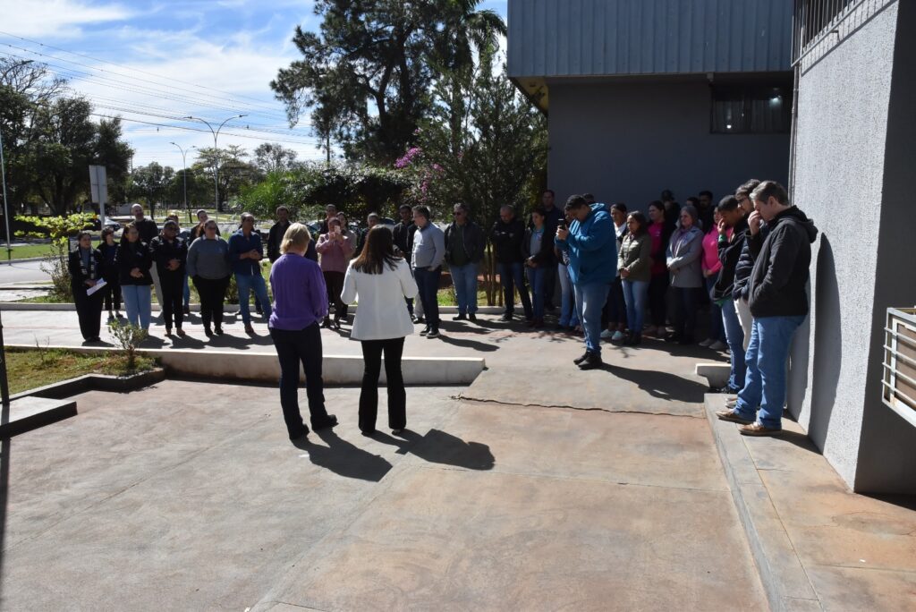 Prefeitura de Iguatemi realiza ato em alusão ao Agosto Lilás, que combate a violência contra a mulher