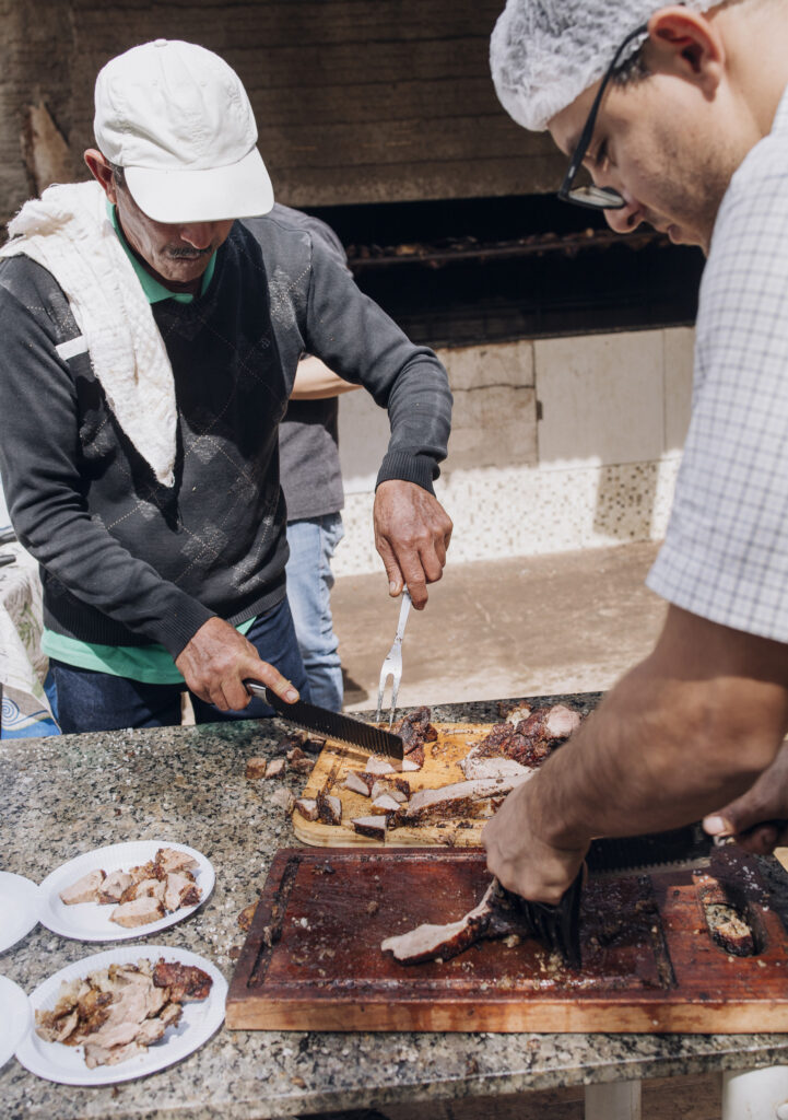 Churrascada de Dia dos Pais da ONG Adote um Campeão de 4 Patas