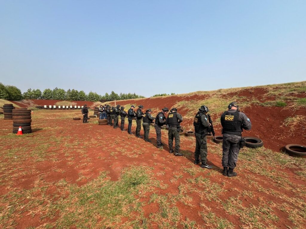 Policiais militares do DOF participam de treinamento técnico e operacional para combate de roubo a bancos