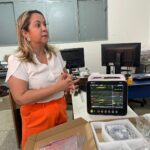 Lia Nogueira entrega equipamentos comprados com emenda no HV e UPA