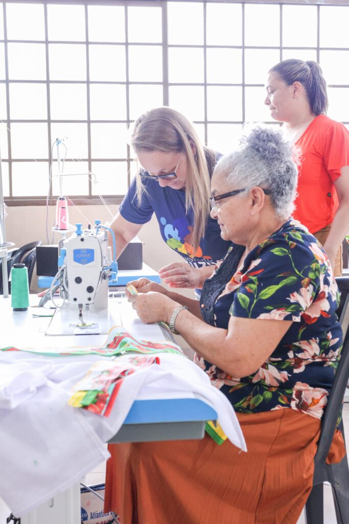 Lia Nogueira fortalece mulheres de Dourados com emenda para o Instituto Fuziy