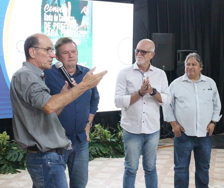 Roda de Conversa reuniu prefeitos e vice-prefeitos eleitos e reeleitos de 17 municípios em Amambai