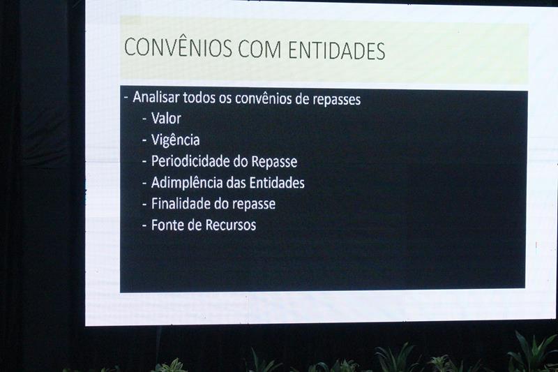 Roda de Conversa reuniu prefeitos e vice-prefeitos eleitos e reeleitos de 17 municípios em Amambai