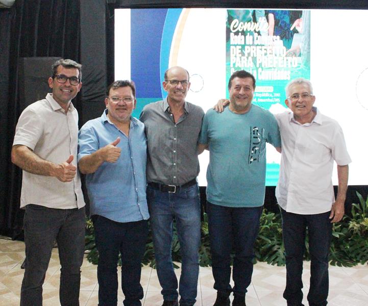 Roda de Conversa reuniu prefeitos e vice-prefeitos eleitos e reeleitos de 17 municípios em Amambai