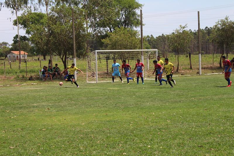 Fazenda Flamboyant/Intech Telecom faz 4x1 na final e é campeã da Copa Cidade Crepúsculo 2024 em Amambai