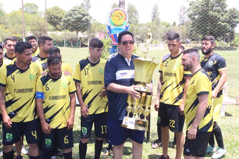 Fazenda Flamboyant/Intech Telecom faz 4x1 na final e é campeã da Copa Cidade Crepúsculo 2024 em Amambai