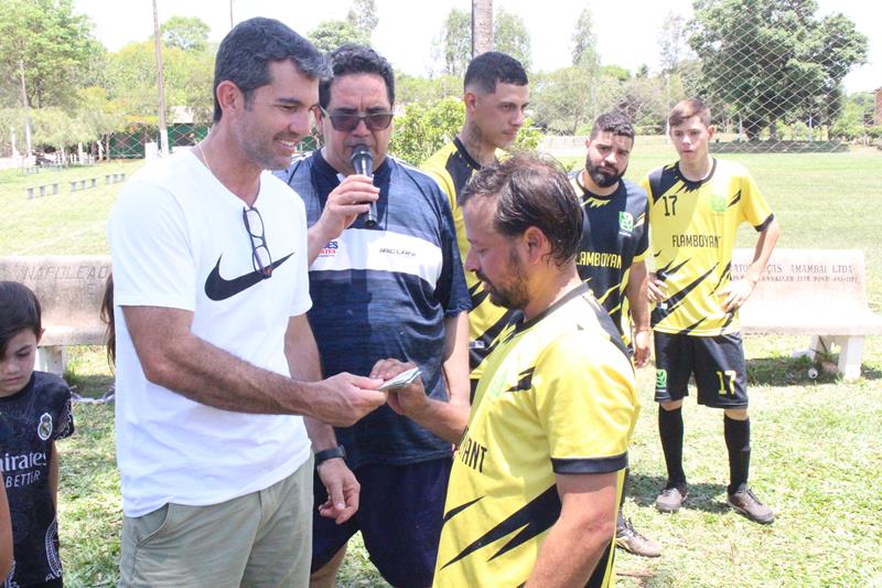 Fazenda Flamboyant/Intech Telecom faz 4x1 na final e é campeã da Copa Cidade Crepúsculo 2024 em Amambai