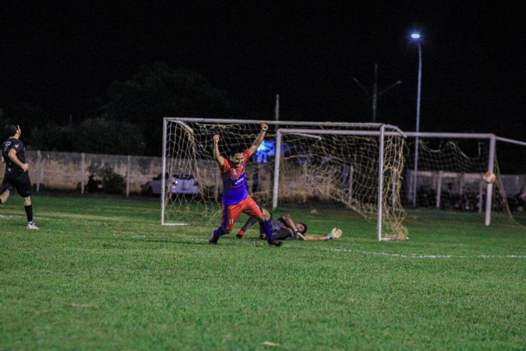 Copa Cidade Crepúsculo de Suíço define finalistas nesta quinta em Amambai