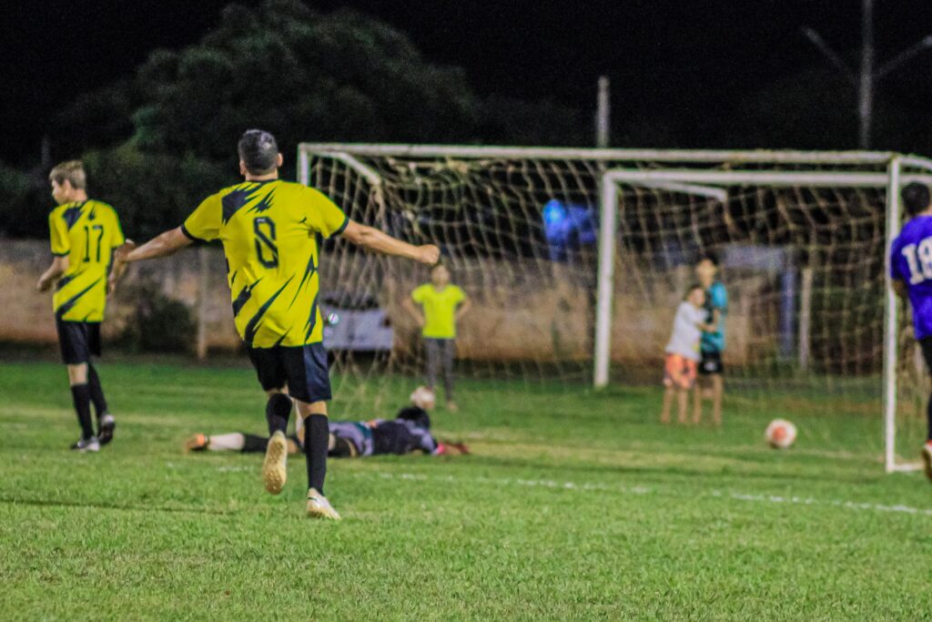 Copa Cidade Crepúsculo de Suíço define finalistas nesta quinta em Amambai