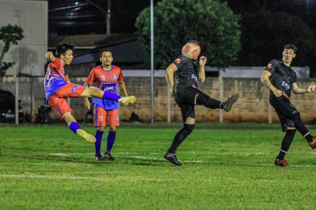 Copa Cidade Crepúsculo de Suíço define finalistas nesta quinta em Amambai