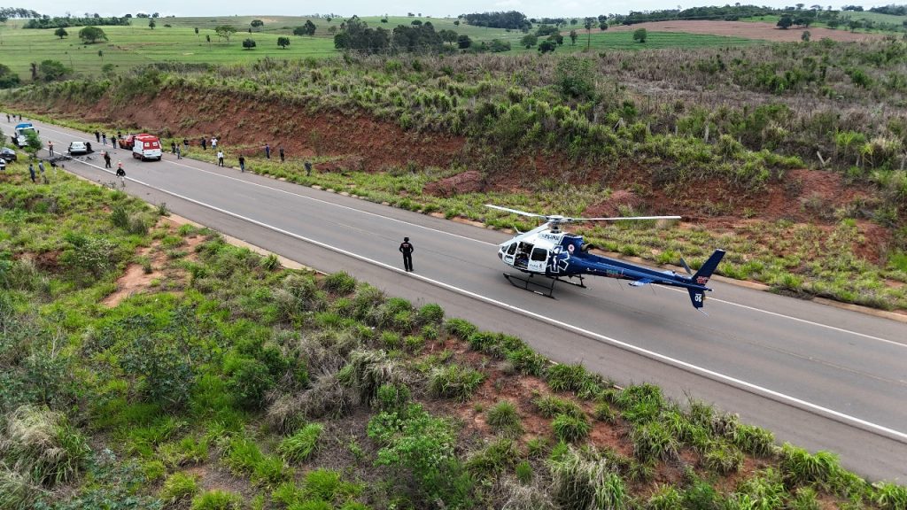 Três pessoas morrem no choque entre veículos perto de Serra dos Dourados