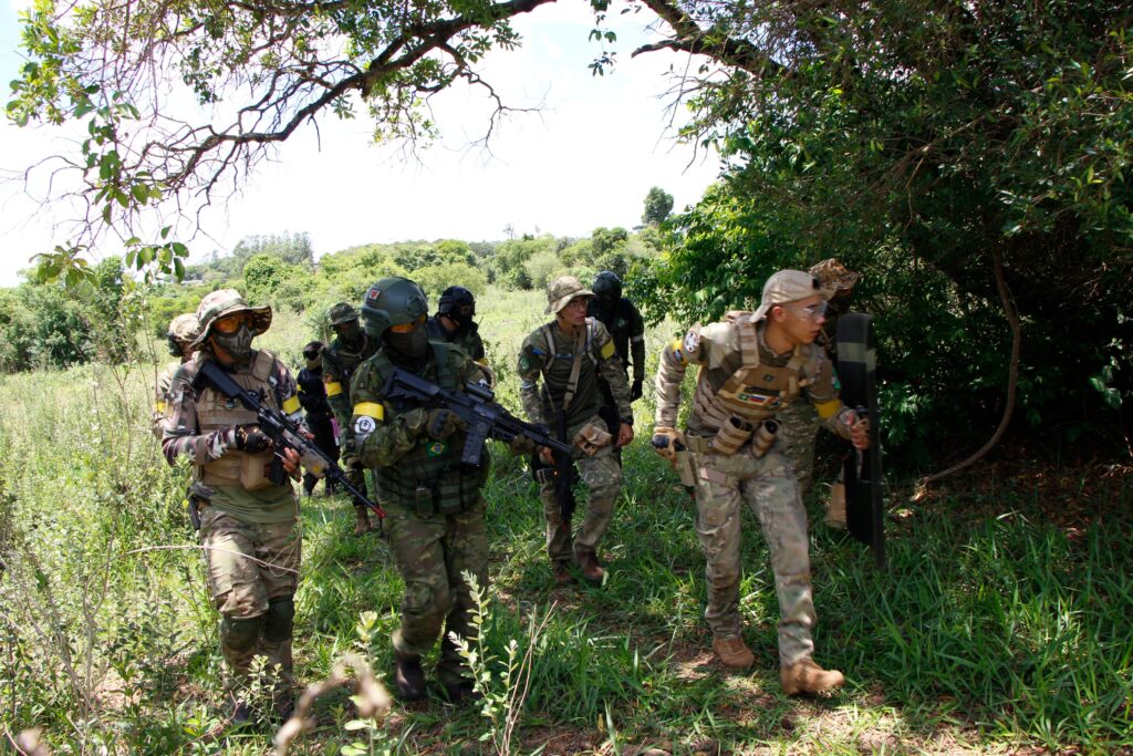 Operação Atalaia reúne equipes de Airsoft de Mato Grosso do Sul e Paraguai em Amambai