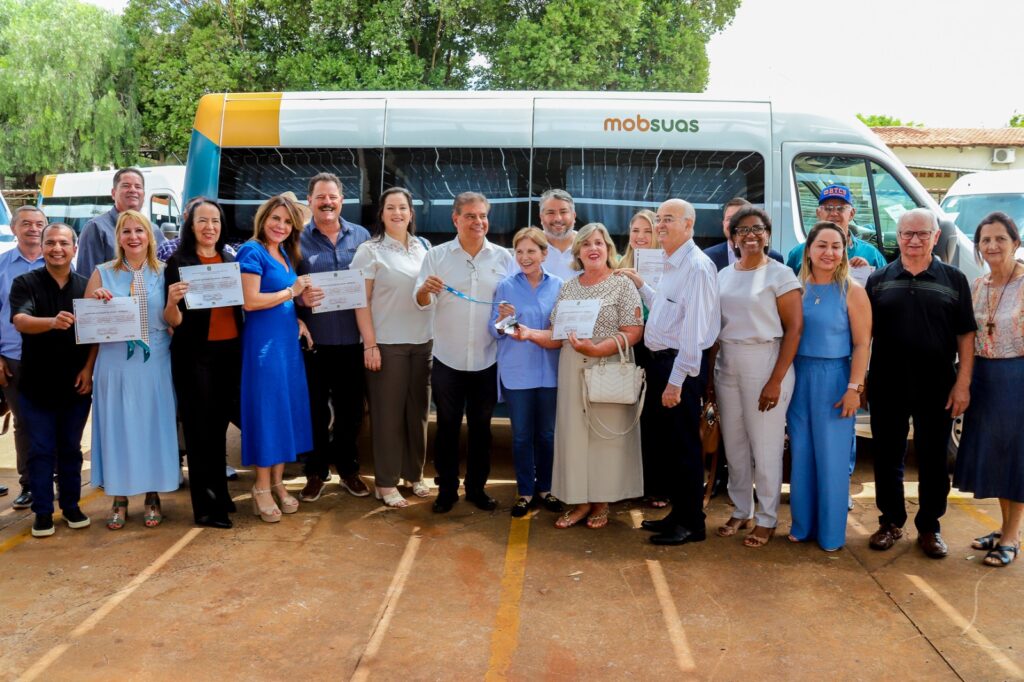 Tacuru conquista Van adaptada para transporte de pessoas com deficiência