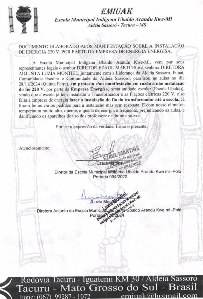 Protesto de alunos da Aldeia Sassoró cobra da Energisa a conclusão da rede elétrica de escola indígena, em Tacuru