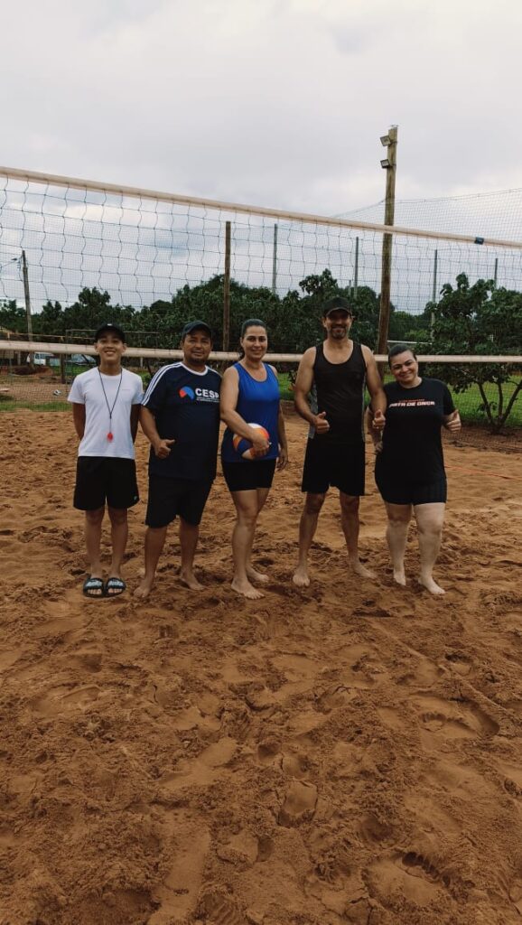 Servidores públicos municipais em Iguatemi participam do 1º Torneio de Vôlei de Areia Misto organizado pelo Sindicato